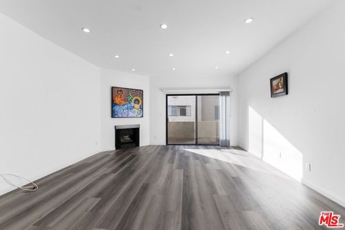 209-1727 S Bentley Avenue, Los Angeles, CA, 90025 | Card Image