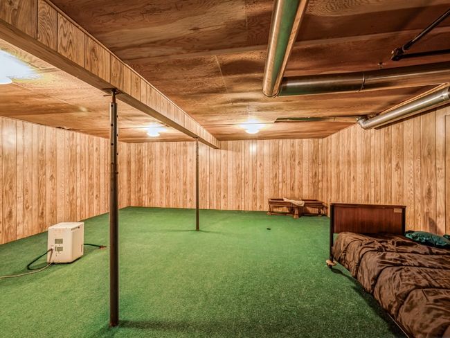 301 1 St St, House other with 3 bedrooms, 4 bathrooms and null parking in Shellsburg IA | Image 27