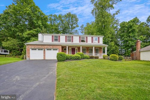 7613 Timbercrest Dr, DERWOOD, MD, 20855-2040 | Card Image