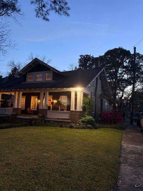 211 Oakhaven Ave, Macon, GA, 31204-2925 | Card Image