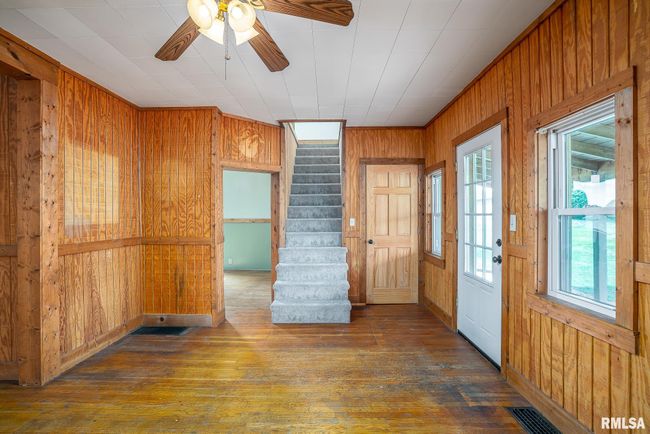 401 N 11 Th St, House other with 2 bedrooms, 2 bathrooms and null parking in Clinton IA | Image 19