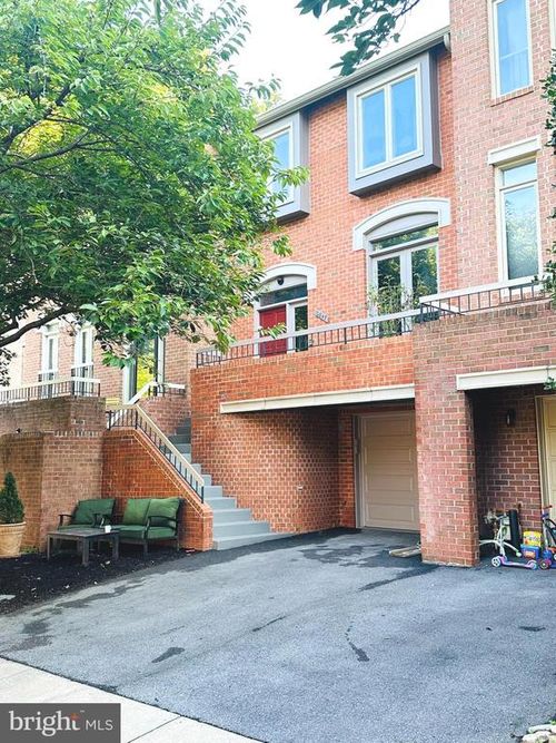 10847 Whiterim Dr, POTOMAC, MD, 20854-1786 | Card Image