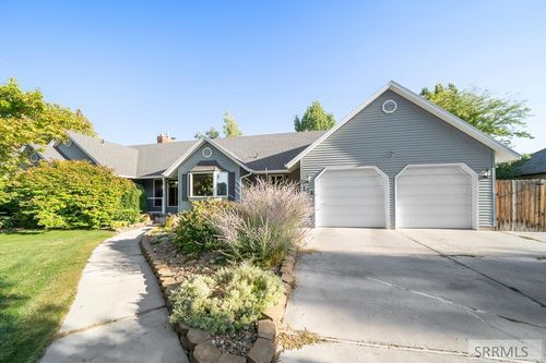 142 Stone Run Ln, Idaho Falls, ID, 83404-7244 | Card Image