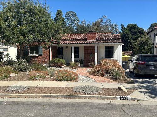 3230 Castera Ave, Glendale, CA, 91208-1608 | Card Image