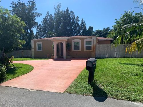 212 Nw 6th Ave, Boynton Beach, FL, 33435-3748 | Card Image