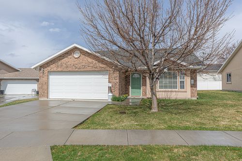 275 W 260 N, Hyde Park, UT, 84318-3414 | Card Image