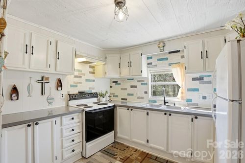 343 Carr Rd, Dallas, NC, 28034-8675 | Card Image