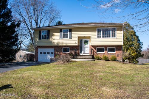 10 Meadowlark Dr, Latham, NY, 12110-1845 | Card Image