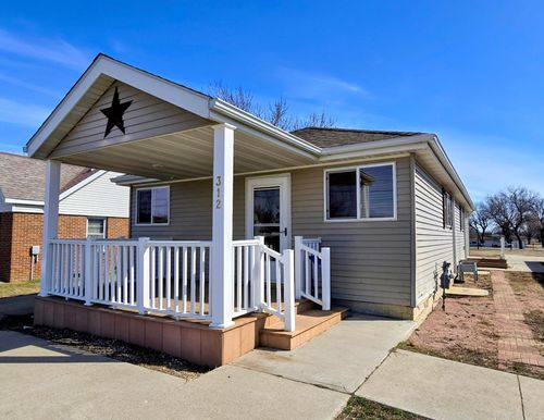 312 S Tyler St, Tyler, MN, 56178-1164 | Card Image