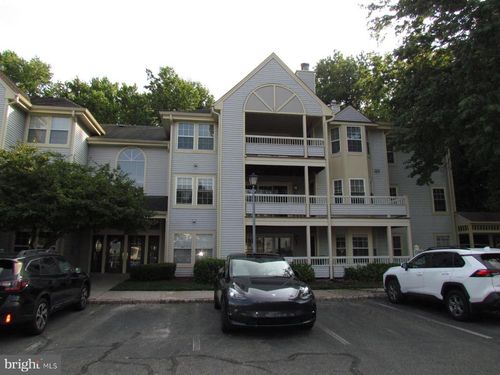 7-110 Biscayne Ct, Princeton, NJ, 08540-7802 | Card Image
