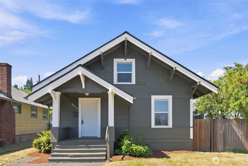 4814 S Yakima Avenue, Tacoma, WA, 98408 | Card Image