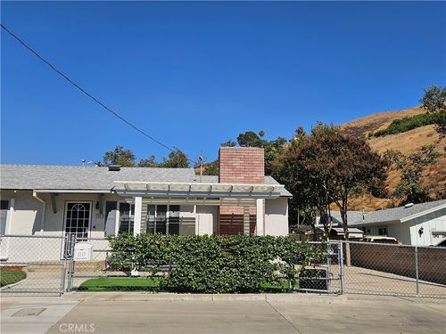2357 Bonview Dr, Mentone, CA, 92359-9638 | Card Image
