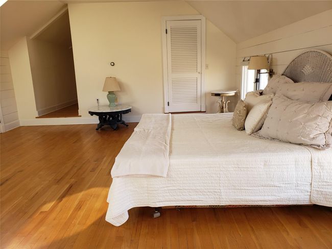 Shiplap Bedroom with private hall, waterview and sitting area | Image 35
