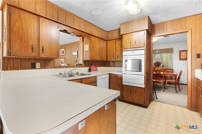 Kitchen | Image 14