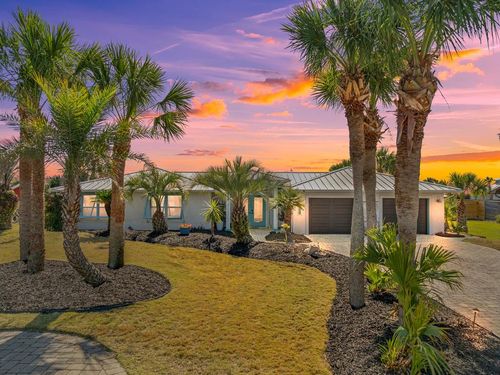 408 7th St, Mexico Beach, FL, 32456-7018 | Card Image
