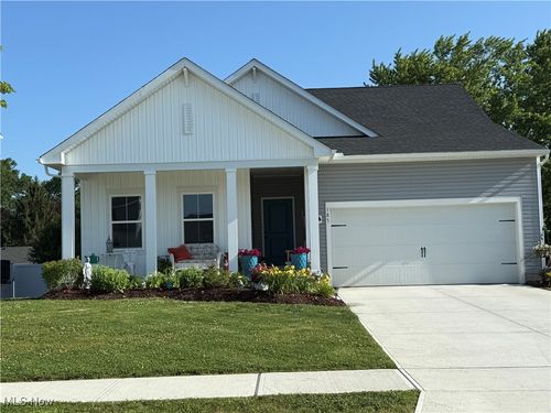 185 Harvest Way, Elyria, OH, 44035-7883 | Card Image