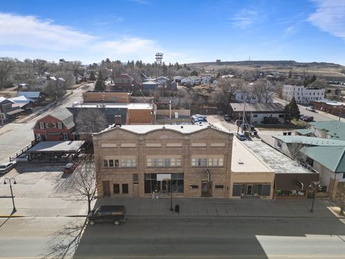 114 W Main St, Newcastle, WY, 82701-2124 | Card Image