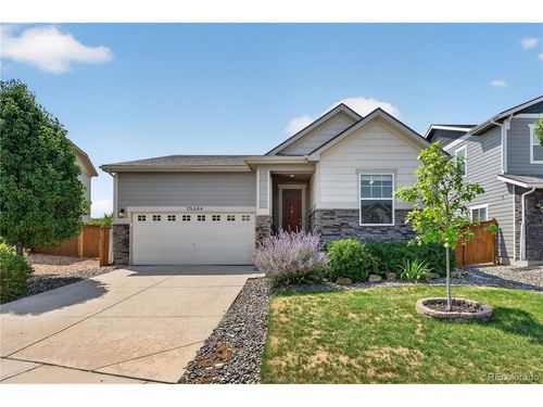 25644 E Byers Dr, Aurora, CO, 80018 | Card Image