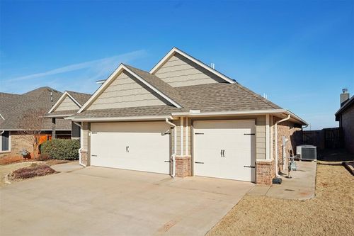 8201 Nw 161st Ter, Edmond, OK, 73013-5521 | Card Image