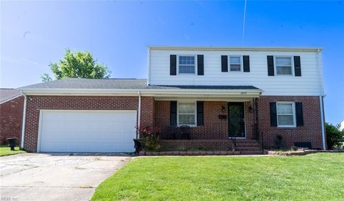 3449 Petunia Cres, Virginia Beach, VA, 23453-2812 | Card Image