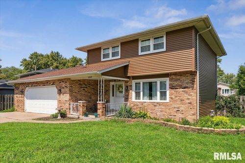 2222 W 30th St, Davenport, IA, 52804-1408 | Card Image