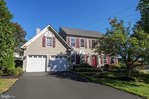 14216 Hartwood Ct, CENTREVILLE, VA, 20121-5023 | Card Image