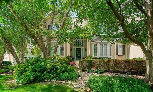 13012 Rosehill St, Overland Park, KS, 66213-2360 | Card Image