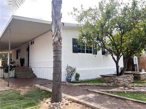 20415 Myron St, Perris, CA, 92570-9853 | Card Image
