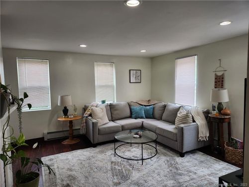 apt-4-2 Lyons Rd, Stafford Springs, CT, 06076-3927 | Card Image