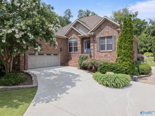 4010 Heatherhill Dr Se, Huntsville, AL, 35802-1117 | Card Image