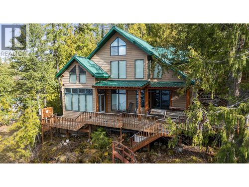 5605 Eagle Bay Rd, Eagle Bay, BC, V0E1T0 | Card Image