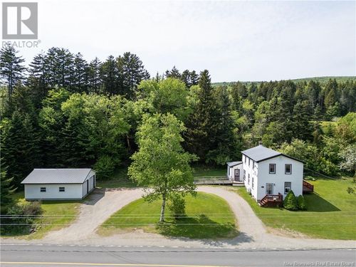 8390 Main St, Alma, NB, E4H1M3 | Card Image
