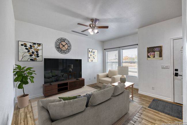 703 N 3 Rd St, Home with 0 bedrooms, 0 bathrooms and null parking in Carrizo Springs TX | Image 4