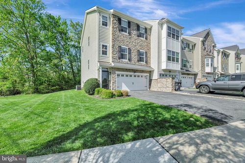 502 Jacobsen Dr, NEWARK, DE, 19702-1587 | Card Image