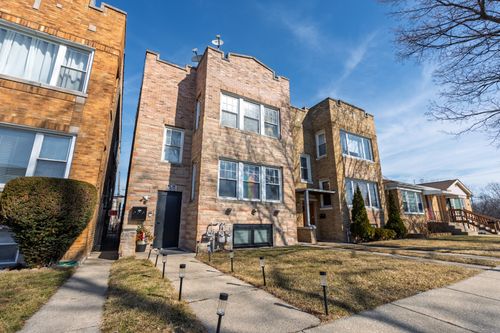 apt-2-4810 W Strong St, Chicago, IL, 60630-2956 | Card Image