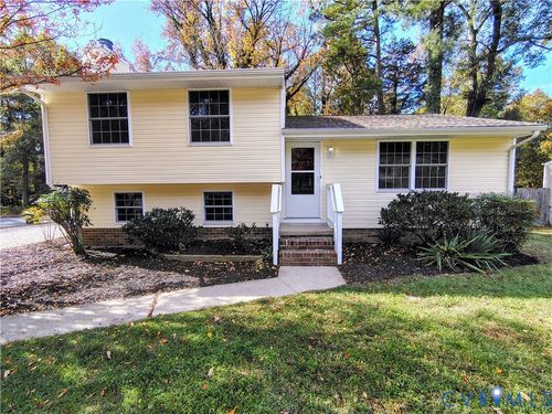 9501 Kennesaw Rd, North Chesterfield, VA, 23236-2308 | Card Image