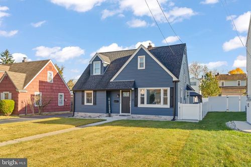 7028 Collins Ave, Pennsauken, NJ, 08109-2746 | Card Image