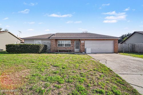 2675 Gramercy Dr, Deltona, FL, 32738-2093 | Card Image