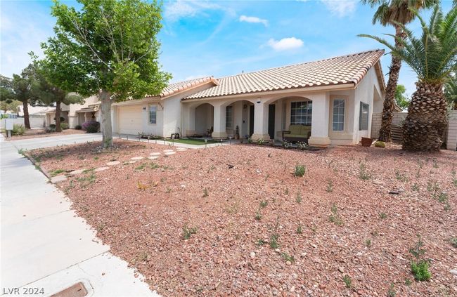5912 Hollowridge Road, House other with 3 bedrooms, 2 bathrooms and null parking in North Las Vegas NV | Image 4