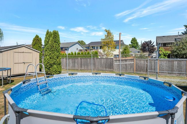 34775 4 Avenue, House other with 3 bedrooms, 1 bathrooms and 6 parking in Abbotsford BC | Image 23