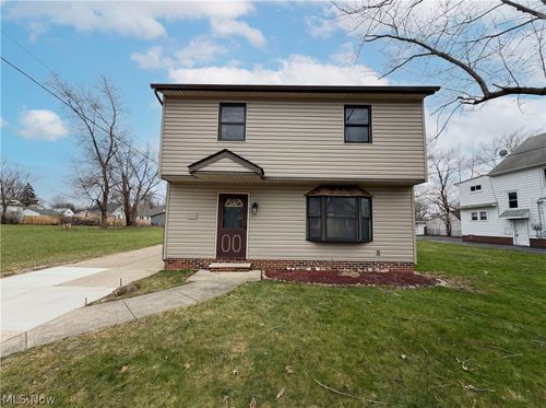 20710 Miller Ave, Cleveland, OH, 44119-2317 | Card Image