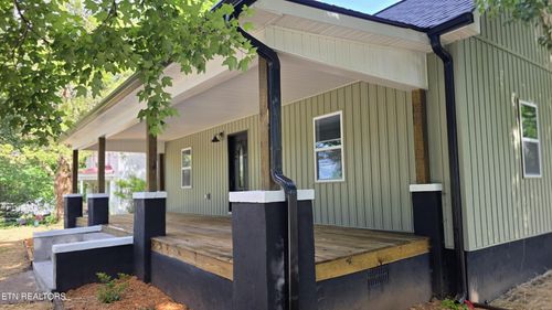 1006 Monroe St, Sweetwater, TN, 37874 | Card Image