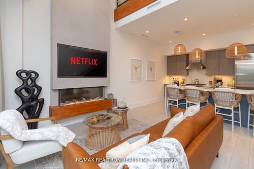 3782 Ferretti Crt, Innisfil, ON, L9S0N6 | Card Image