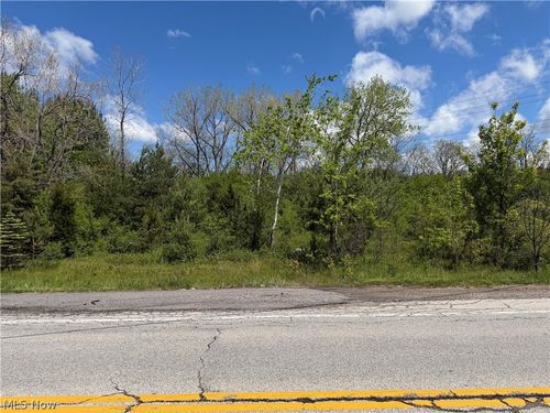 1055 W Edgerton Rd, Broadview Heights, OH, 44147-3001 | Card Image