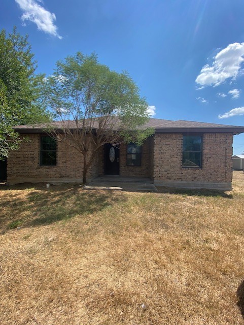 Thompson St, Hebbronville, TX 78361
