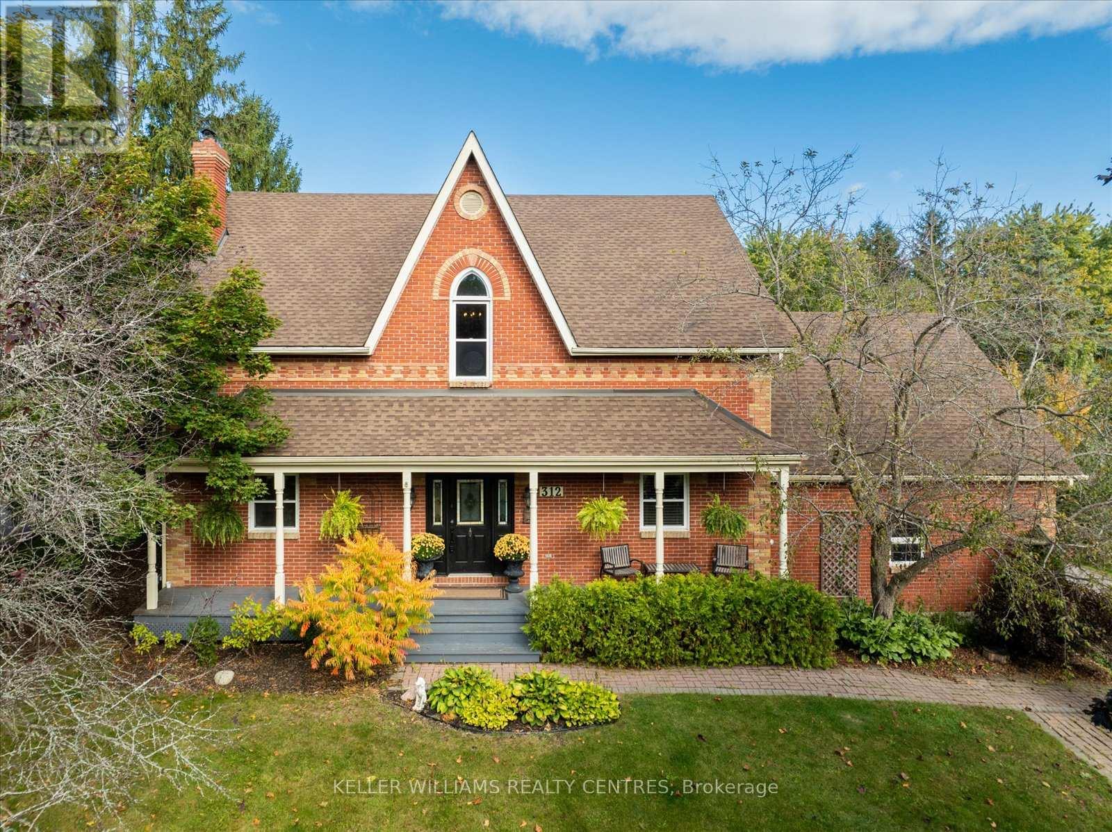 312 Aurora Heights Dr, For Sale in Aurora Zoocasa