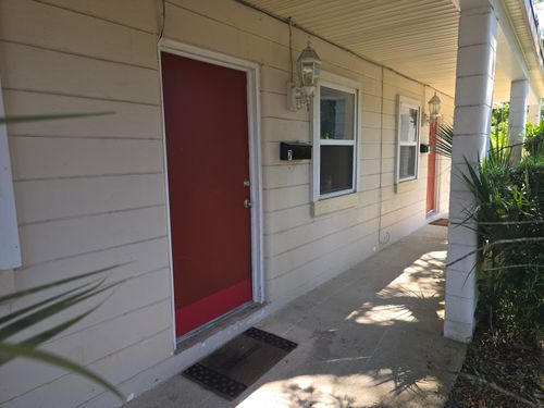 7-551 E Miracle Strip Pkwy, Mary Esther, FL, 32569-2076 | Card Image