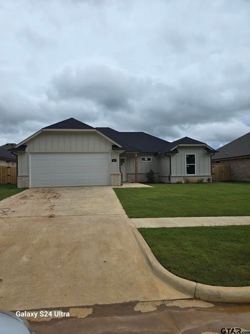913 Alex Dr, Whitehouse, TX, 75791 | Card Image