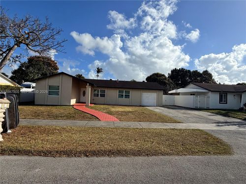 14932 Sw 65th Ter, Miami, FL, 33193-2011 | Card Image