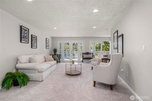 409 Isaac Pincus St, Steilacoom, WA, 98388-2903 | Card Image